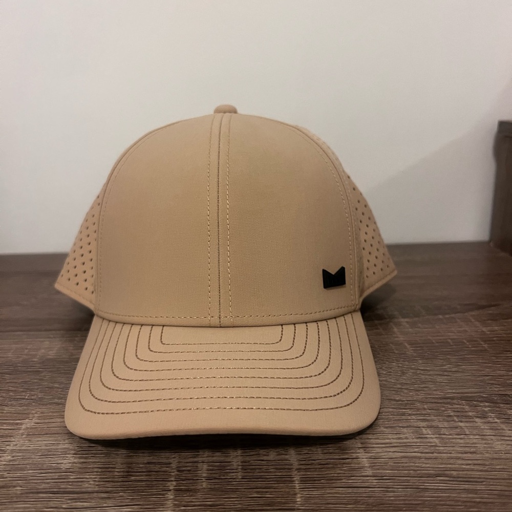 Melin A game hat khaki  NWT